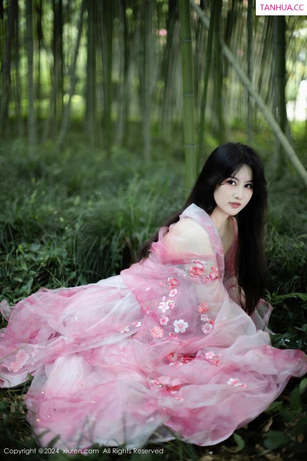 陈诗诗 诗诗 [XiuRen]高清写真图 2024.09.02 No.9100 诗诗kiki 美臀性感第7张图片